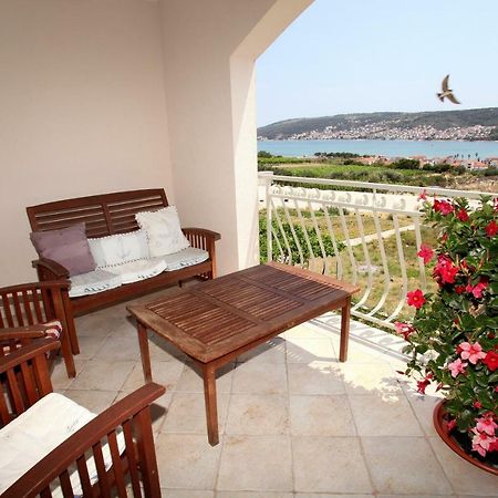 Apartman Dinka Trogir Zewnętrze zdjęcie