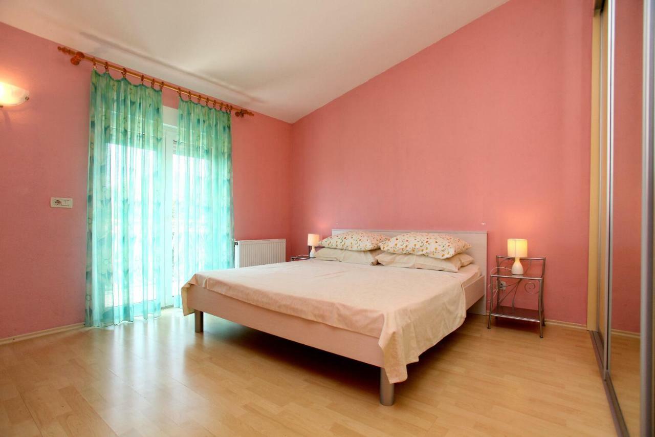 Apartman Dinka Trogir Zewnętrze zdjęcie