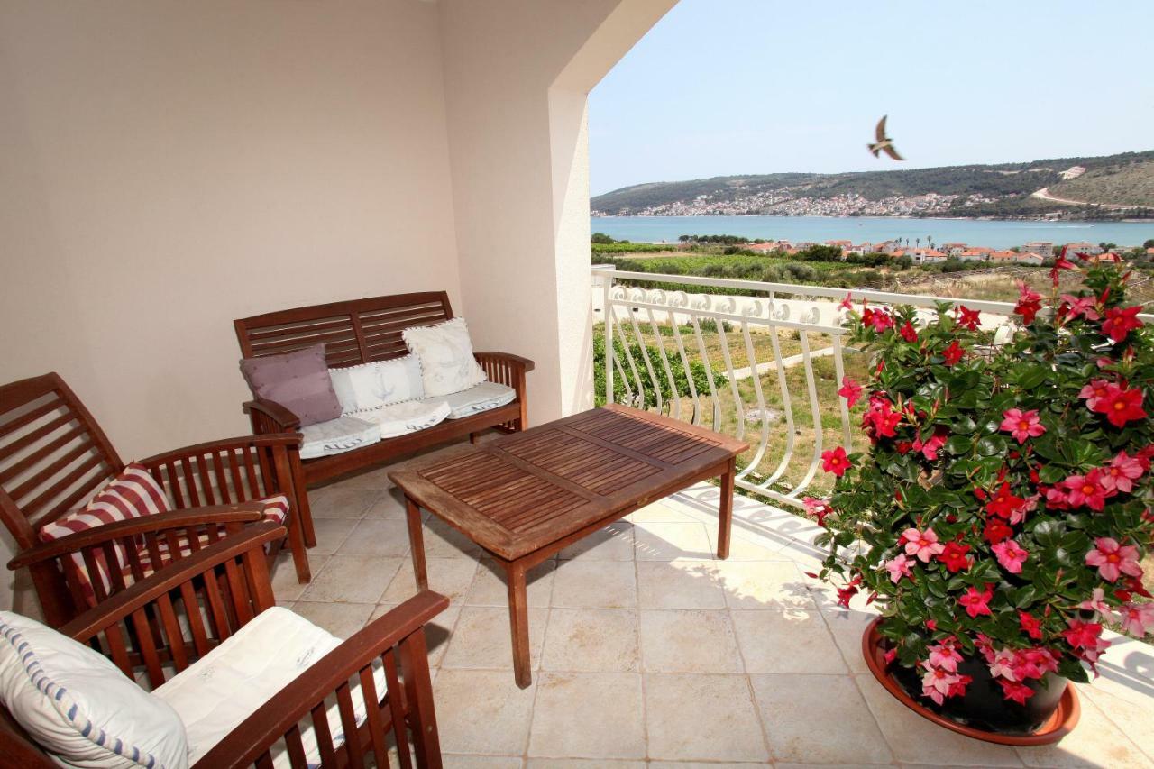 Apartman Dinka Trogir Zewnętrze zdjęcie