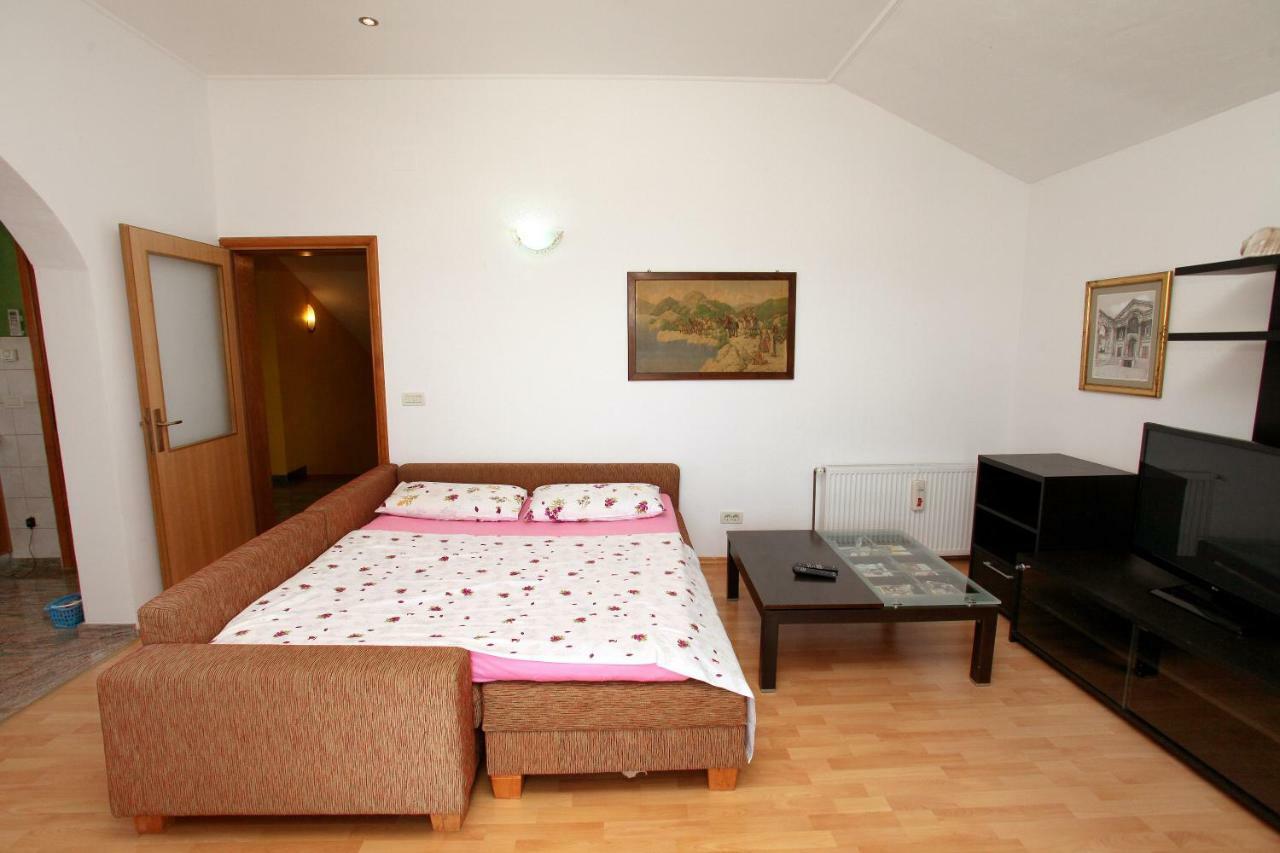 Apartman Dinka Trogir Zewnętrze zdjęcie