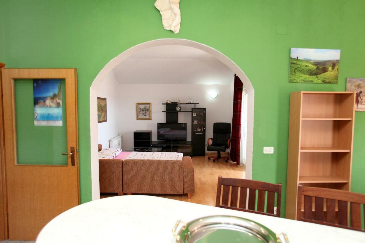 Apartman Dinka Trogir Zewnętrze zdjęcie