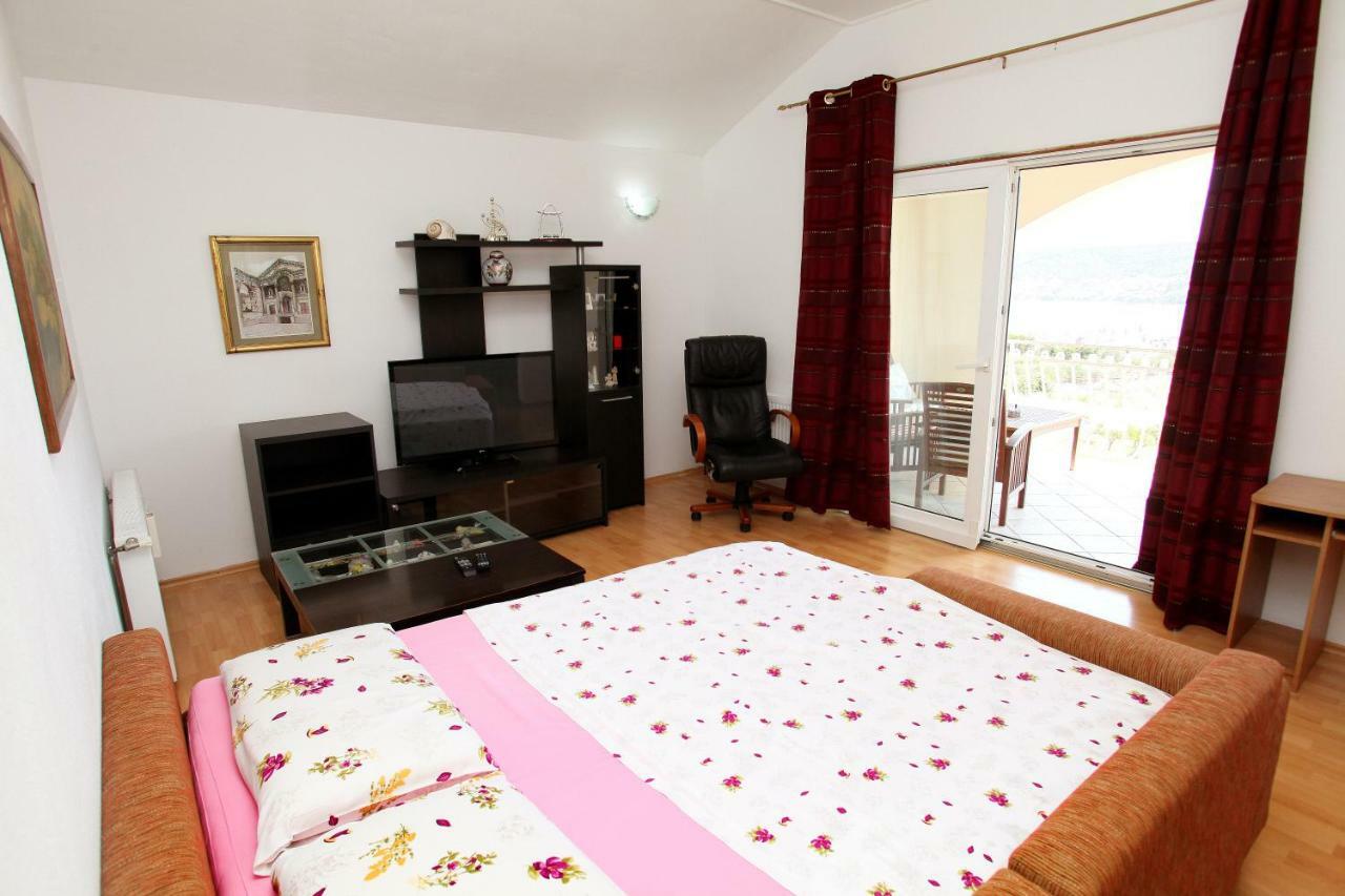 Apartman Dinka Trogir Zewnętrze zdjęcie