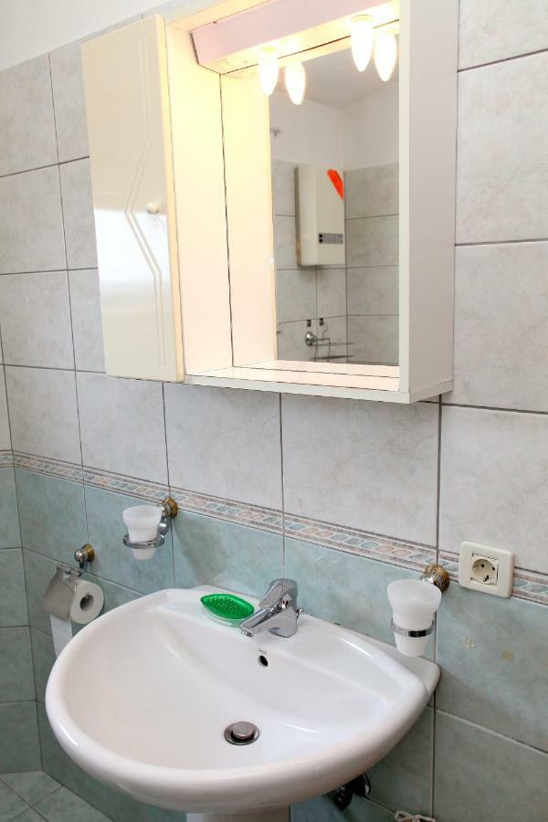Apartman Dinka Trogir Zewnętrze zdjęcie