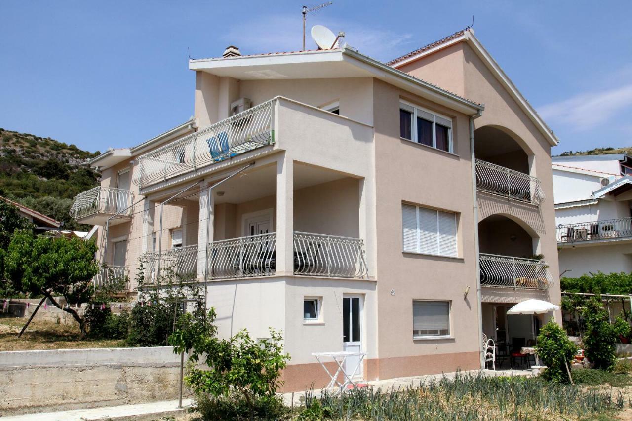 Apartman Dinka Trogir Zewnętrze zdjęcie